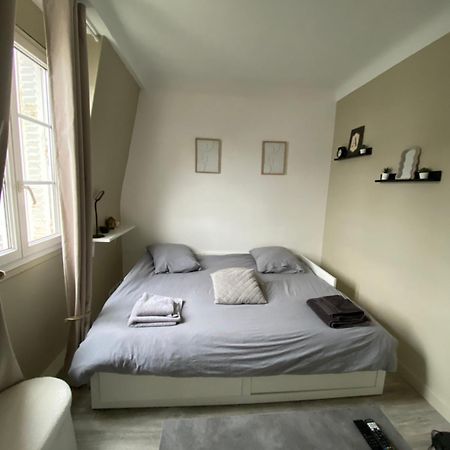 Appartement Vue Tour Eiffel Ligne 14 A Cote De Paris Gentilly Bagian luar foto