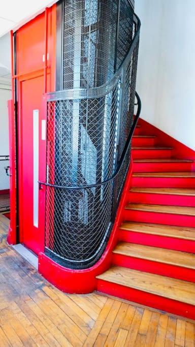 Appartement Vue Tour Eiffel Ligne 14 A Cote De Paris Gentilly Bagian luar foto